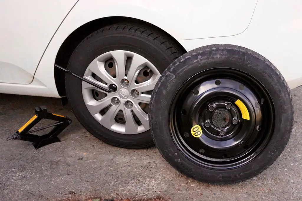 How to change a flat tire